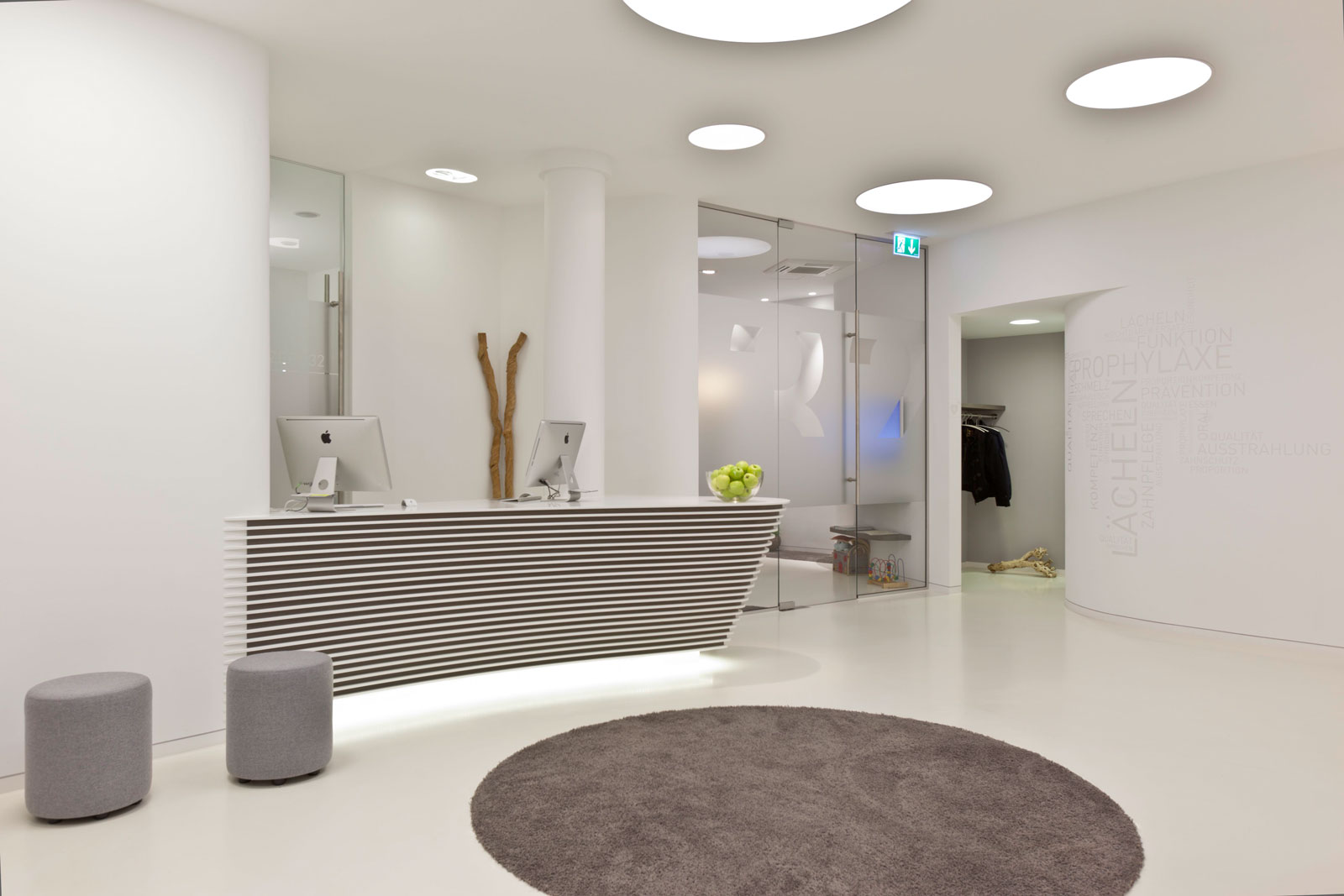 Zahnarzt Dr. Krell & Kollegen in Frankfurt Empfang