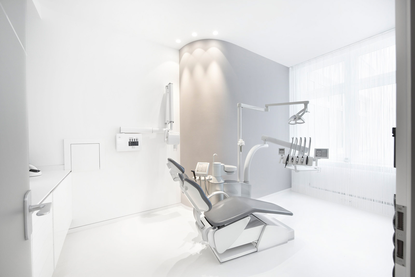 Zahnarzt Dr. Krell & Kollegen in Frankfurt Behandlung